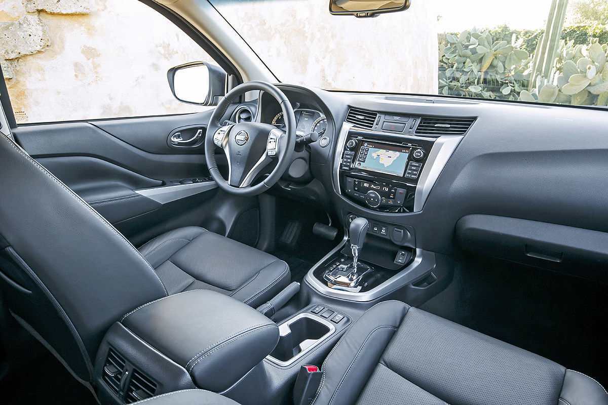 Mercedes-X-Klasse-Nissan-Navara-Vergleic