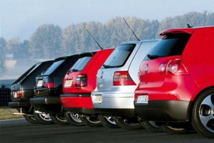 F&uuml;nf Generationen VW Golf GTI