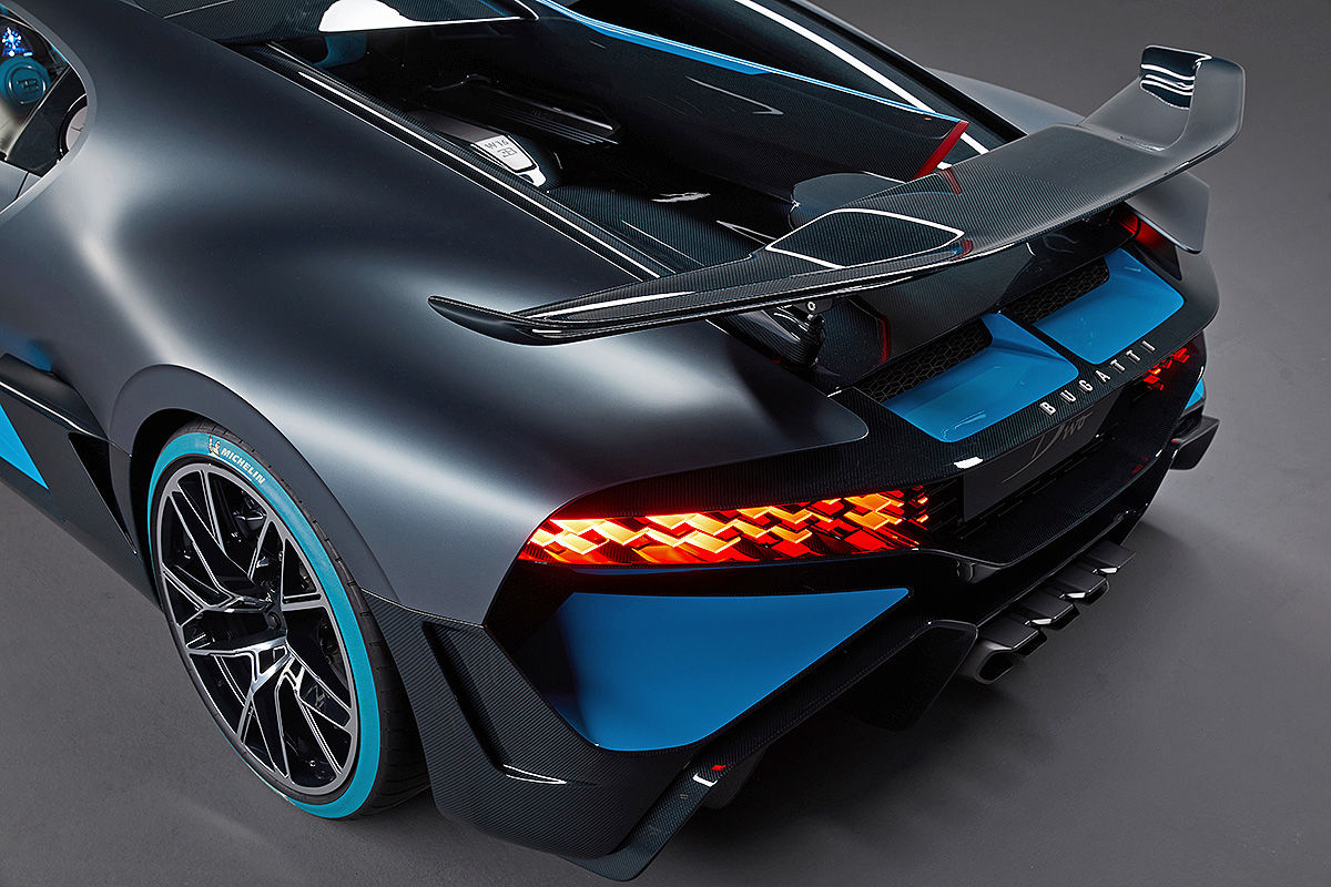 [Imagen: Bugatti-Divo-2018-PS-Daten-Chiron-Top-Sp...52fb0c.jpg]