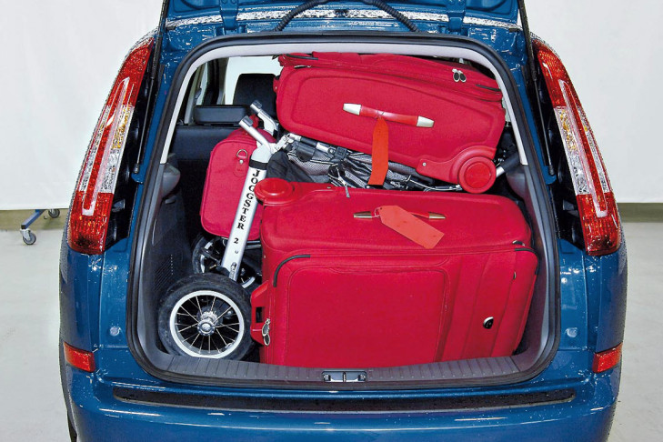 Kofferraum Ford C-Max