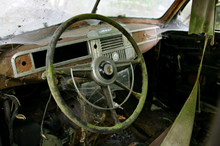 Autofriedhof Schrottplatz Kaufdorf Schweiz