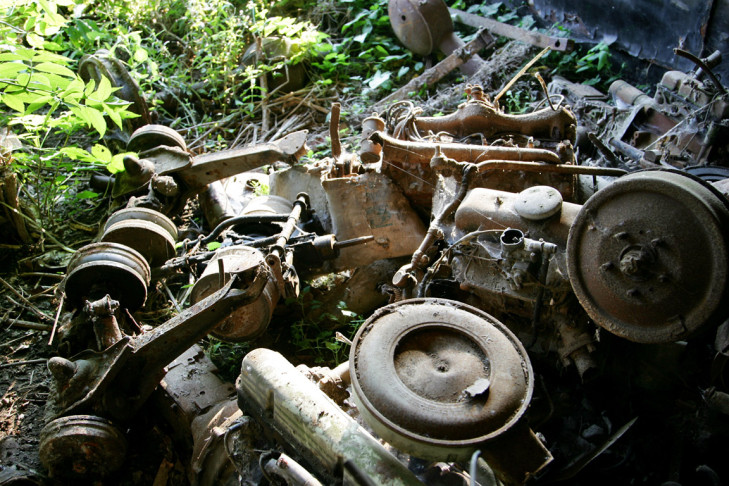 Autofriedhof Schrottplatz Kaufdorf Schweiz