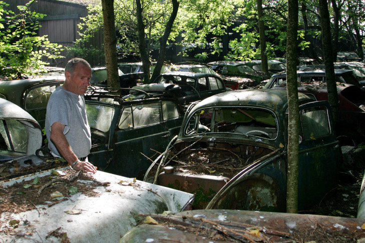 Autofriedhof Schrottplatz Kaufdorf Schweiz