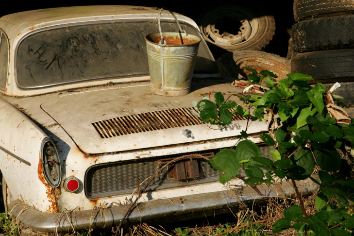 Autofriedhof Schrottplatz Kaufdorf Schweiz