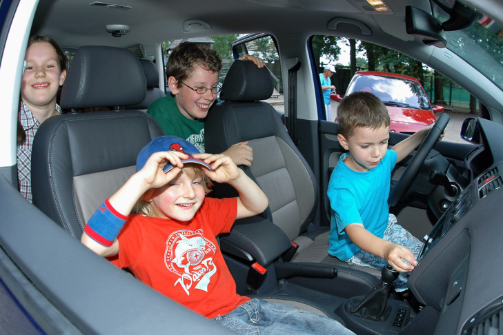 Renault Kangoo, Opel Combo, Skoda Roomster, VW Caddy Life im Test