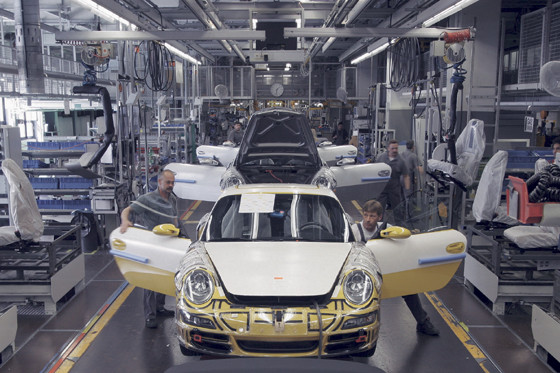 Explosion im Porsche-Werk