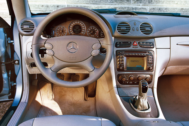 Mercedes-Benz CLK C 209 Cockpit