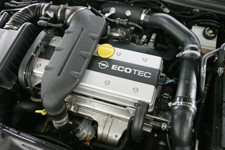 Opel Astra GTC 2.0 Turbo