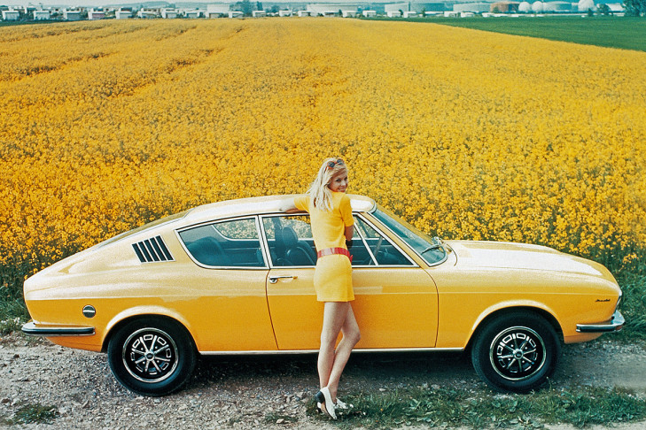 Audi 100 Coup&eacute;