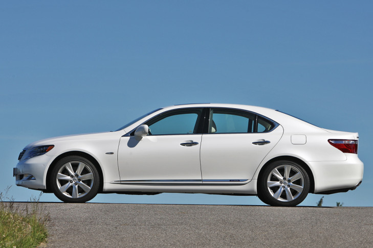 Lexus LS 600h