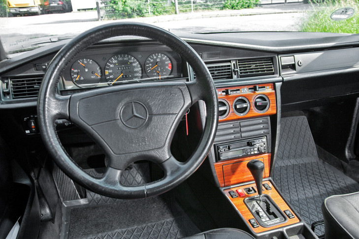 Mercedes-Benz 190 W201