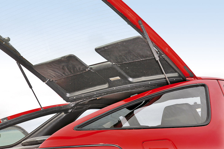 Porsche 928 S