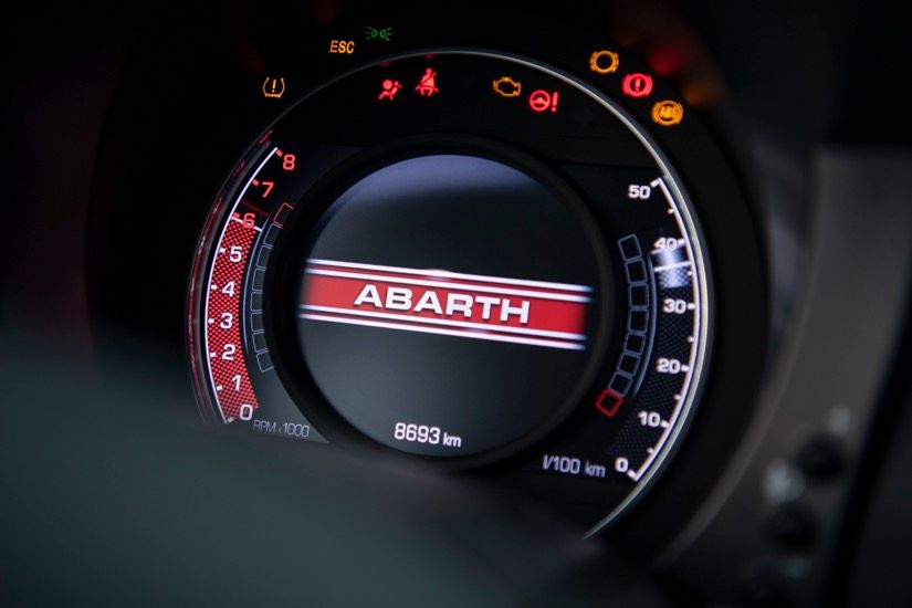 Der Antrieb wird sich künftig wandeln, doch der sportliche Anspruch bleibt: Abarth steht für pure Leistung