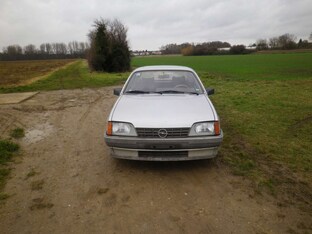 Bild des Angebotes Opel Rekord e LS