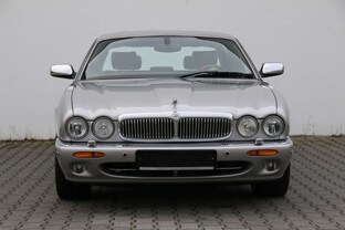 Bild des Angebotes Jaguar Daimler V8 Langversion  2 Jahre Garantie
