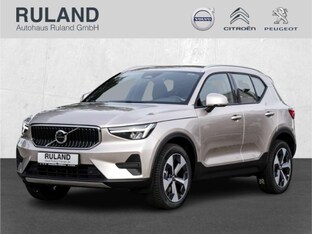 Bild des Angebotes Volvo XC40 Core B3 Navi ACC LED El. Heckklappe digitales Cock