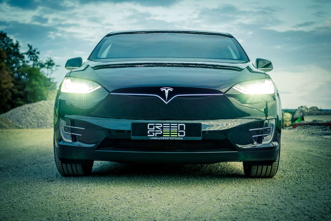 Tesla Model X Performance, FSD, CHAdeMO, CCS, schwarz, SuC
