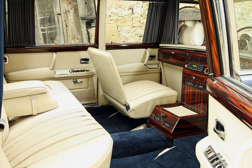 Mercedes 600 Pullman W 100