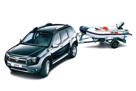 Dacia Duster mit Yamaha-Schlauchboot