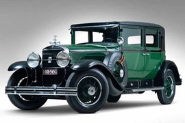 Cadillac V-8 "Al Capone" Town Sedan