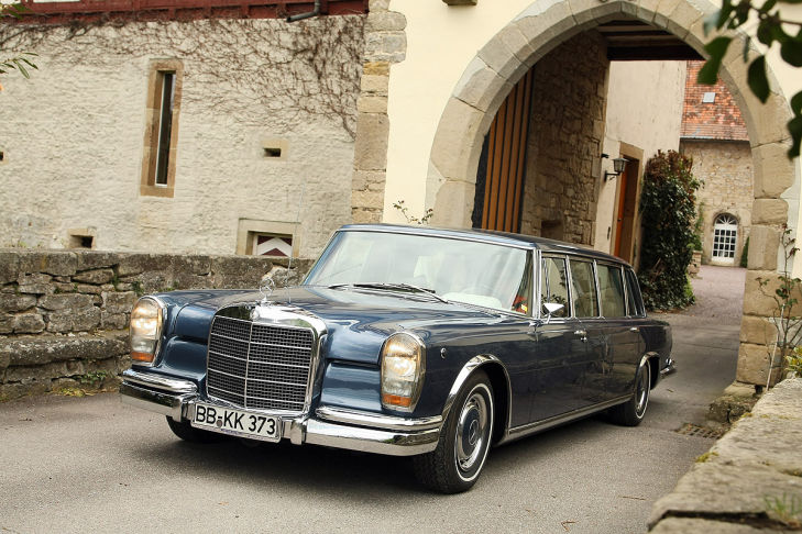 Mercedes 600 Pullman W 100