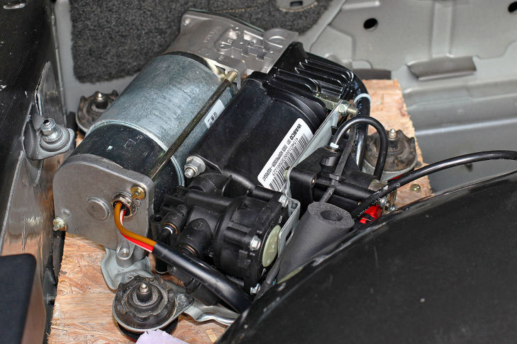 Range Rover V8 Vogue: Kompressor der Luftfederung