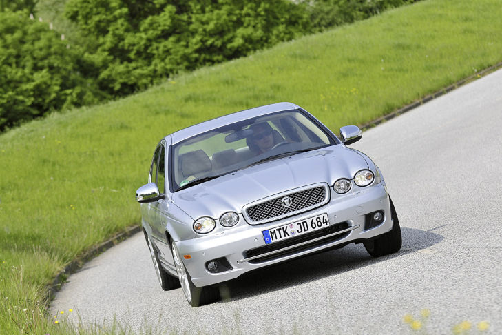 Jaguar X-Type