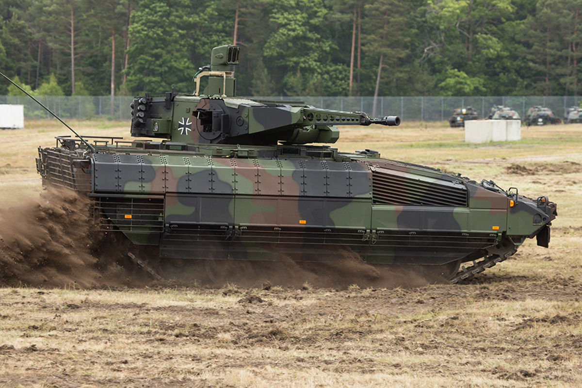 Купить новый немецкий. Puma IFV танк. БМП Бундесвера Puma. Puma IFV Spike. Puma БМП Германская.