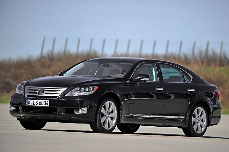 Lexus LS