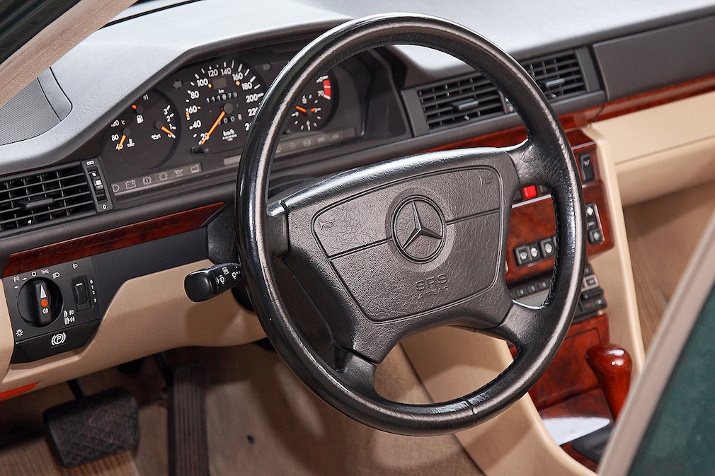 Mercedes 300 E W124