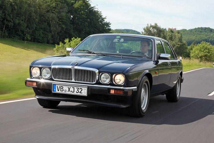 Jaguar XJ40