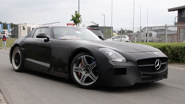 Teurer Flügeltürer