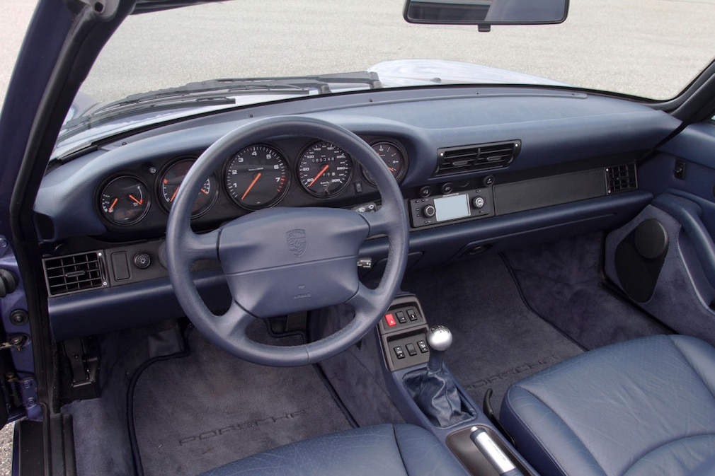 Porsche 911 Carrera (993)