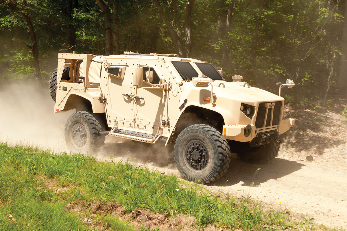 Hummer-Fahrbericht: AM General HMMWV (Humvee) - AUTO BILD
