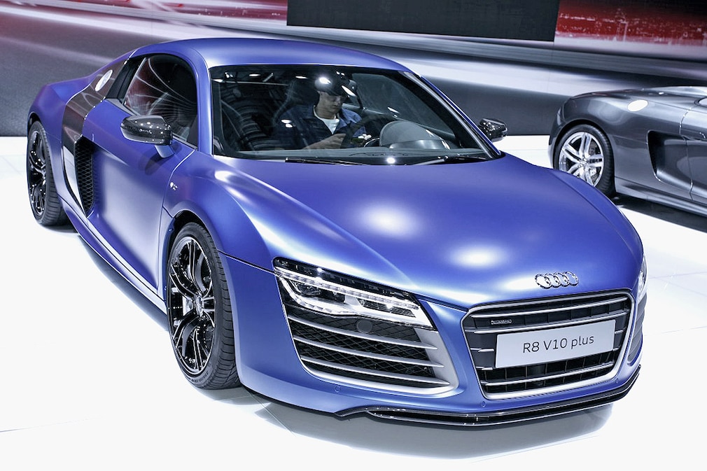 Audi R8 V10 plus