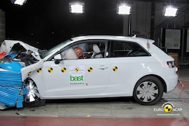 Audi A3 im Euro NCAP Crashtest August 2012