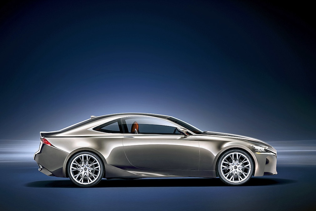 Lexus LF-CC