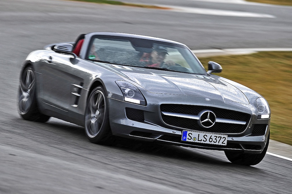 Mercedes SLS AMG Roadster