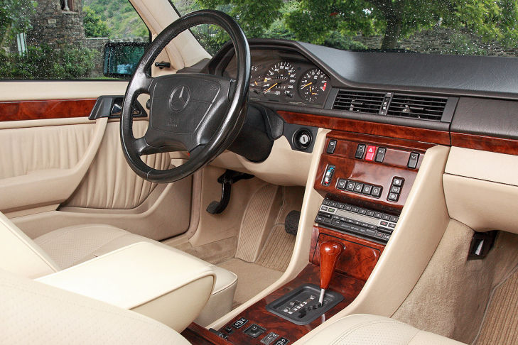 Mercedes 300 E W 124