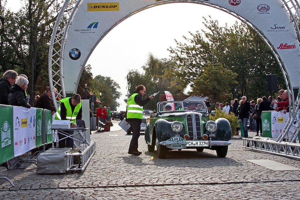 Pünktlich um zehn Uhr ging es dann los.
