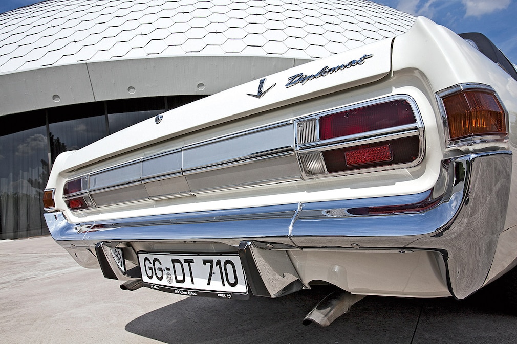 Opel Diplomat V8 Coupé