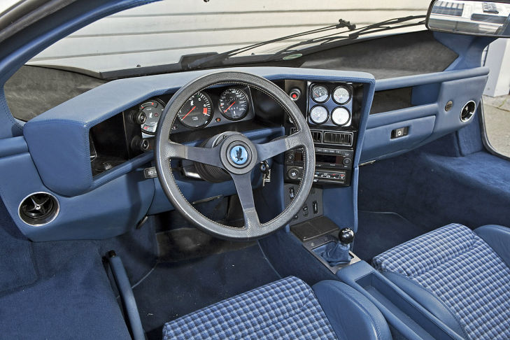 Isdera Imperator 108i