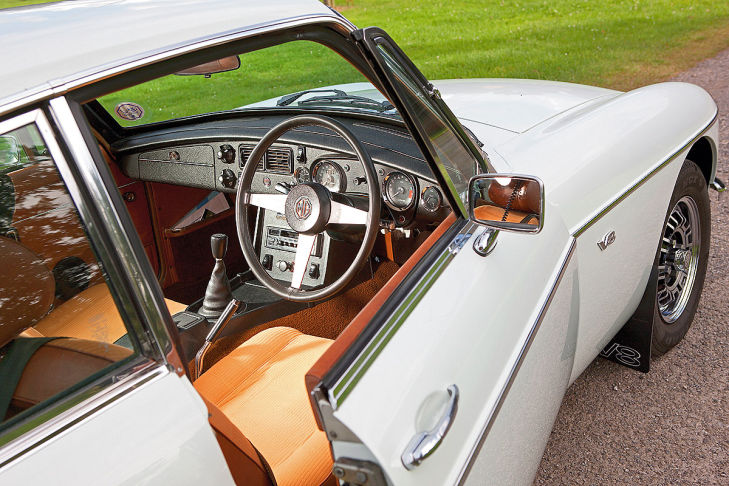 MGB GT V8 1974