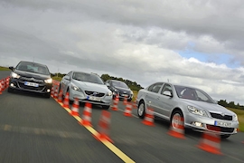 Citroën C4 Peugeot 308 Skoda Octavia Volvo V40