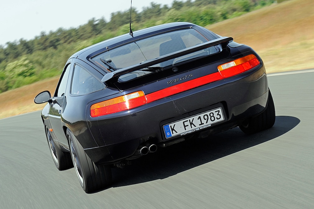 Porsche 928 GTS