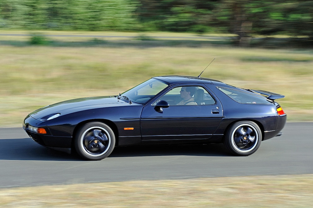 Porsche 928 GTS
