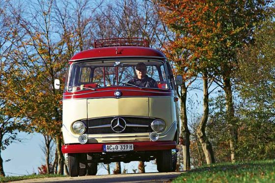Mercedes O 319
