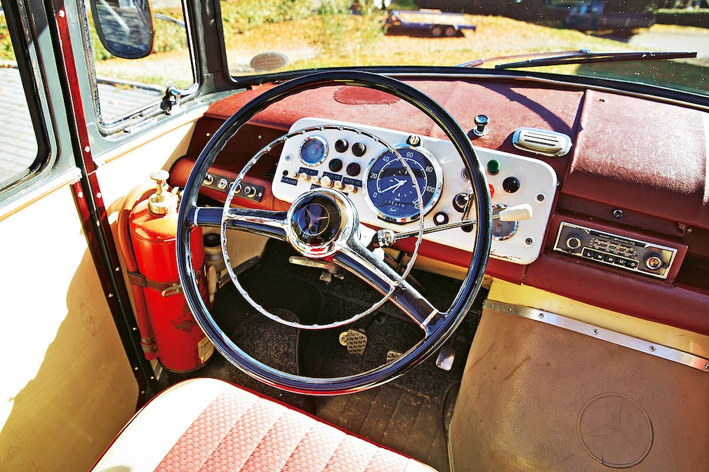 Mercedes O 319