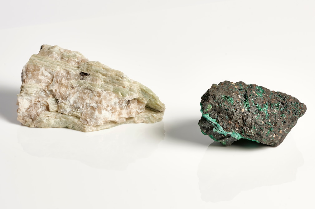 Lithium (l.) und Kobalt