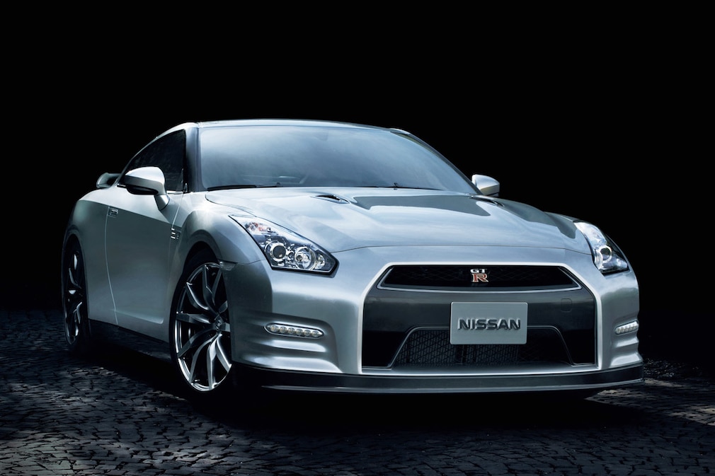 Nissan GT-R